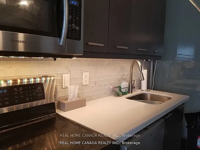 360 Square One Dr #702 — Photo 9
