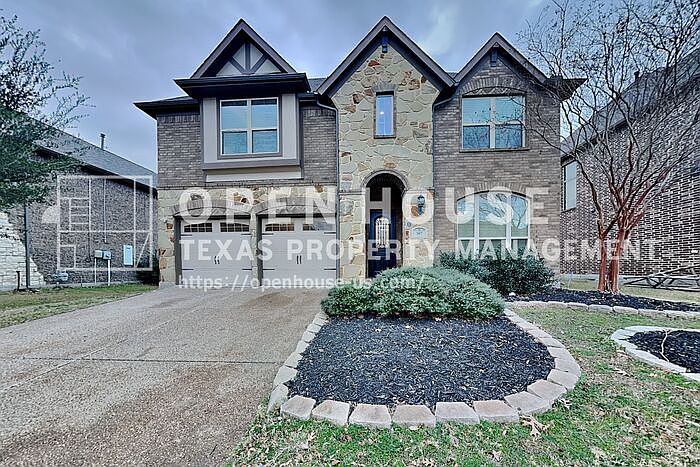 1st image of 307 Hawks Dr