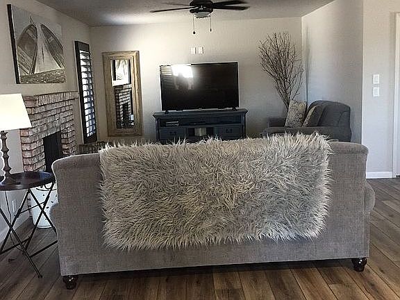 2nd image of 2491 Daytona Ave