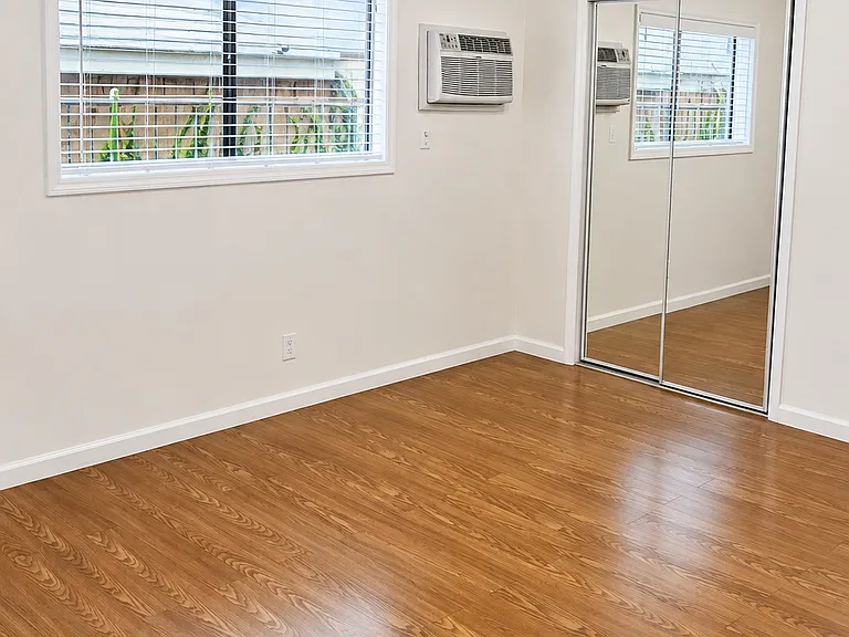 7043 Alabama Ave #204 — Photo 9