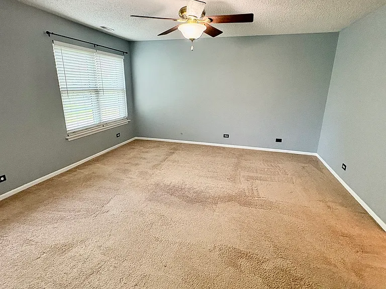 319 Deer Glen Way #2C — Photo 17