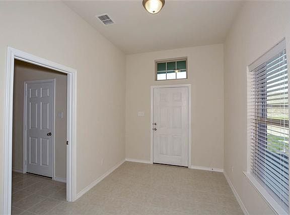 4th image of 5404 Saba Dr