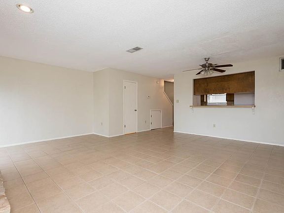 2nd image of 3545 N Hills Dr APT B