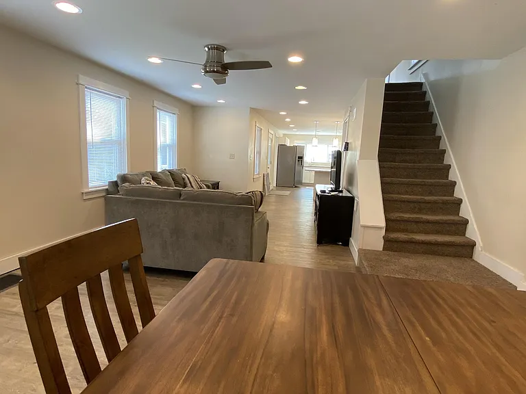 503 6th Ave — Photo 3
