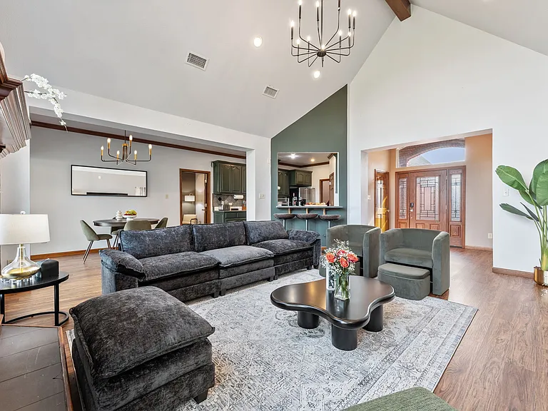 7724 Golfhill Dr — Photo 16