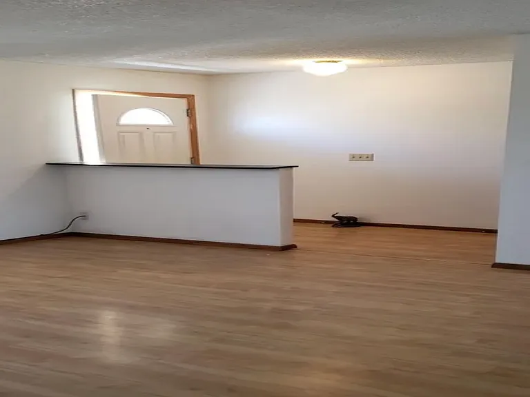 3247 Chanute Pl — Photo 2