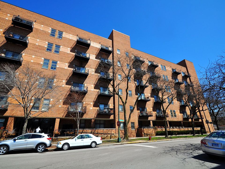 1st image of 1000 E 53rd St Unit 123