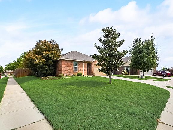 2nd image of 9201 Wild Rose Ln