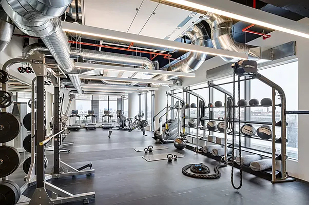 Rented by Charney Real Estate LLC | media 21