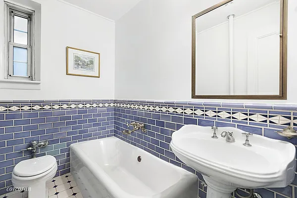 Sold by Corcoran | media 24