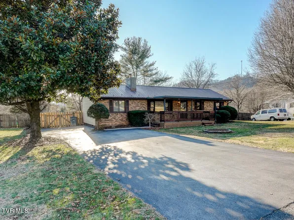 218 Blue Ridge Dr, Bristol, TN 37620