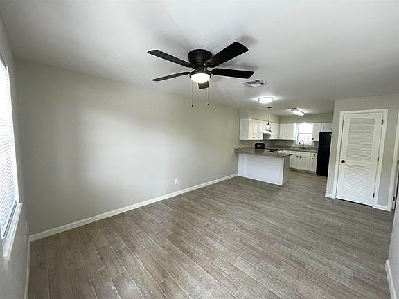 2nd image of 3005 E Price St #2