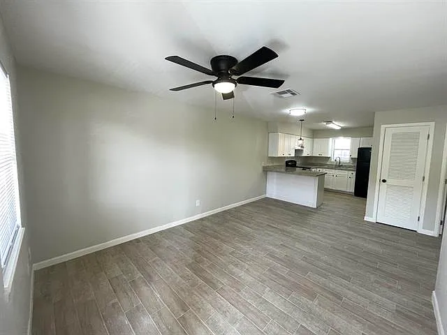 3005 E Price St #2 — Photo 2
