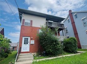 2327 S 4th St, Allentown, PA