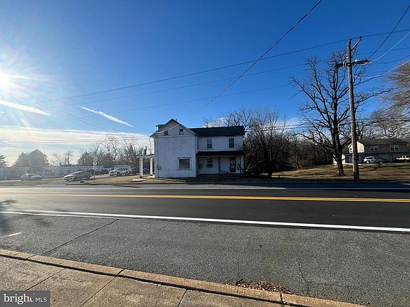 5th image of 408 Marsh Rd