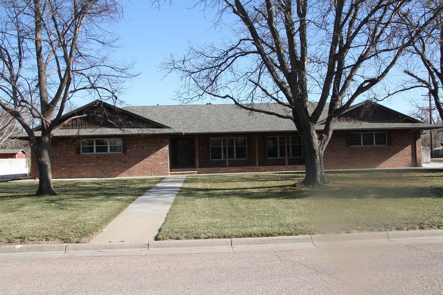 100 N Jackson St, Hugoton, KS 67951 Zillow