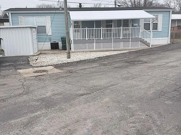 11750 S Homan Ave Trailer 94, Merrionette Park, IL 60803