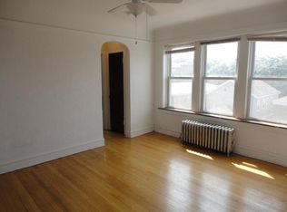 2617 W Berwyn Ave #2D, Chicago, IL 60625