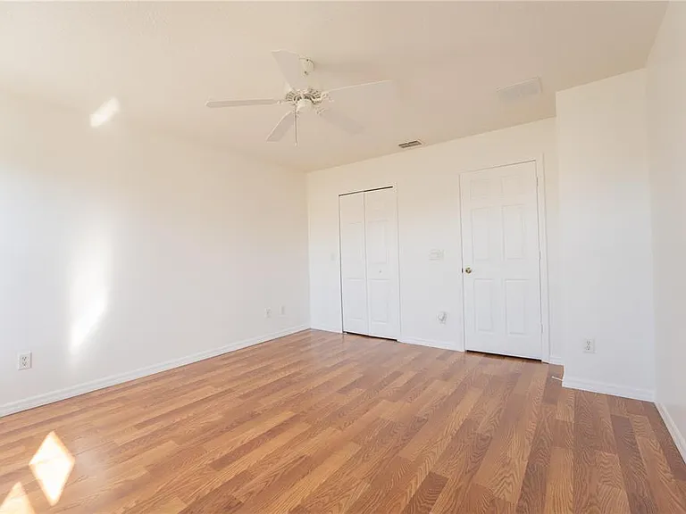 4712 Hemingway House St — Photo 24