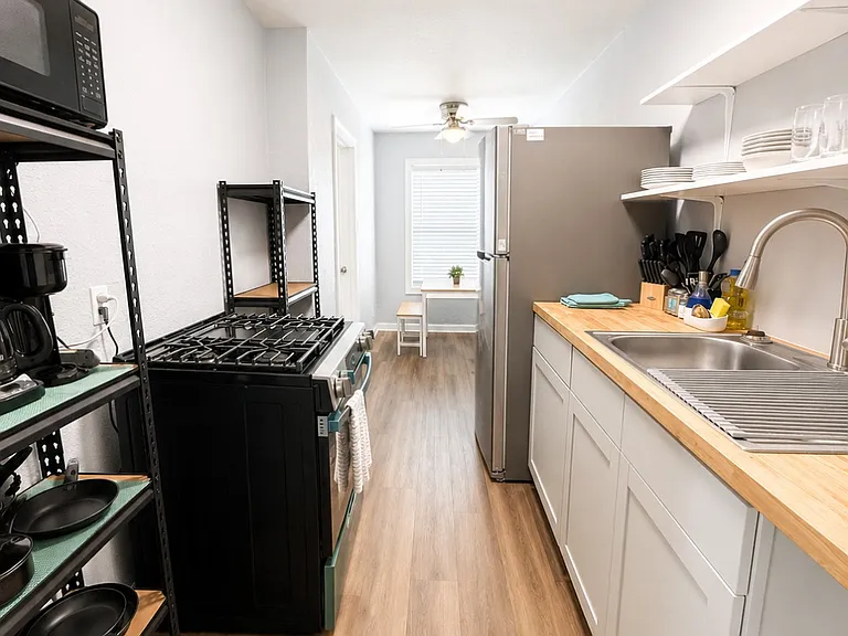 1116 Morgan Ave #201 — Photo 8