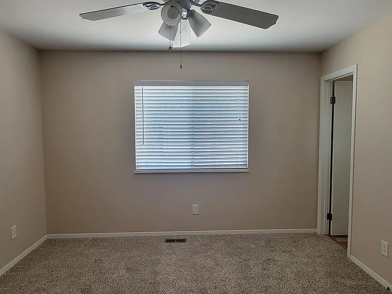 121 Rio Grande Dr — Photo 9