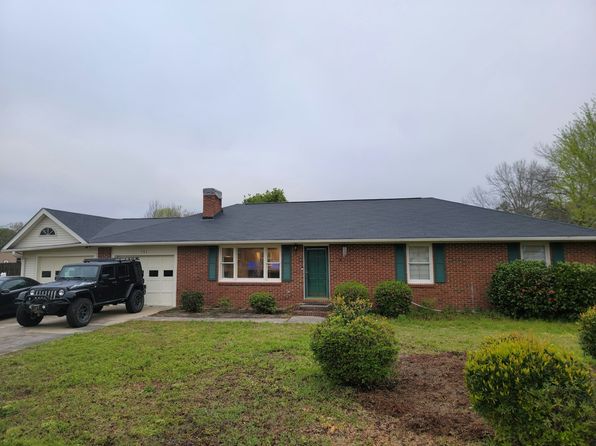 741 Longwood Dr
