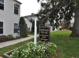 270 Lowndes Avenue #121G, Huntington Station, NY 11746