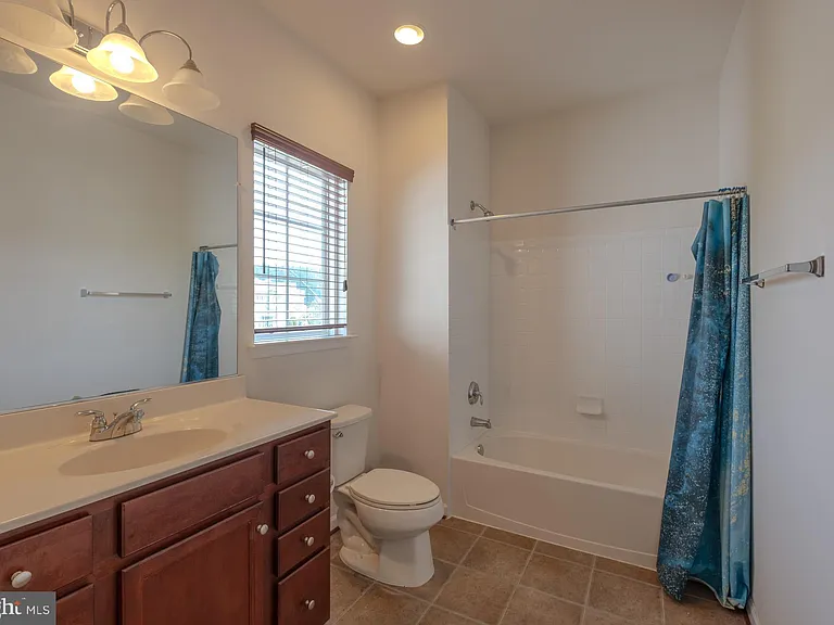 43699 Sweetbay St — Photo 23