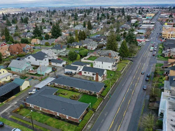 3321 6th Ave APT 3, Tacoma, WA 98406