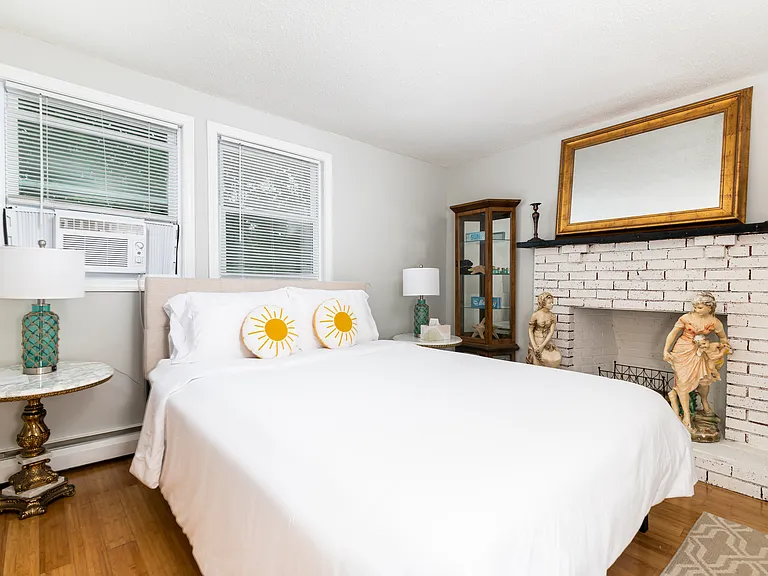 220 Stockbridge Rd — Photo 32