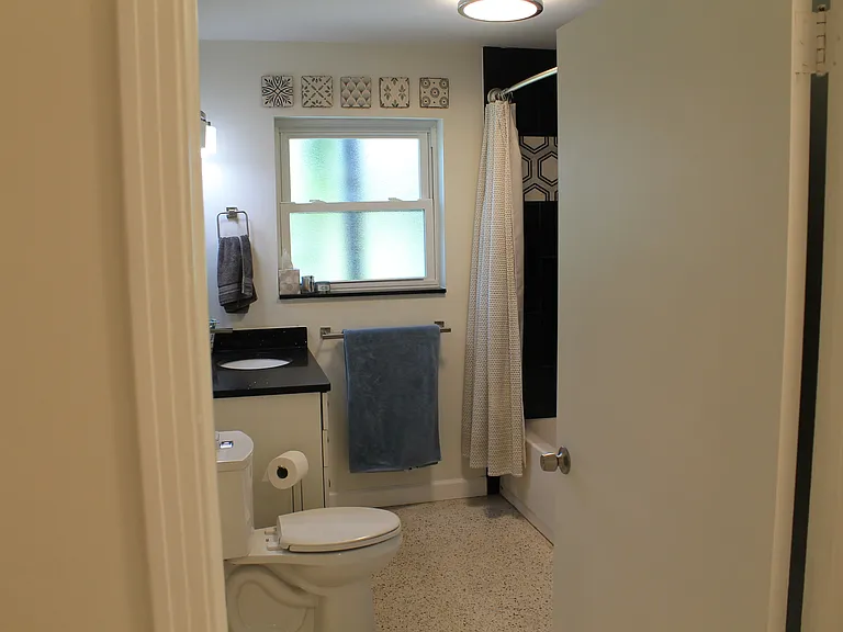 1333 Shadow Ln — Photo 13