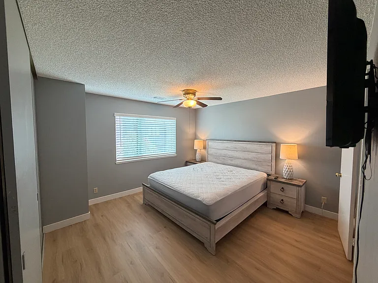 3 floor, #2 master bedroom