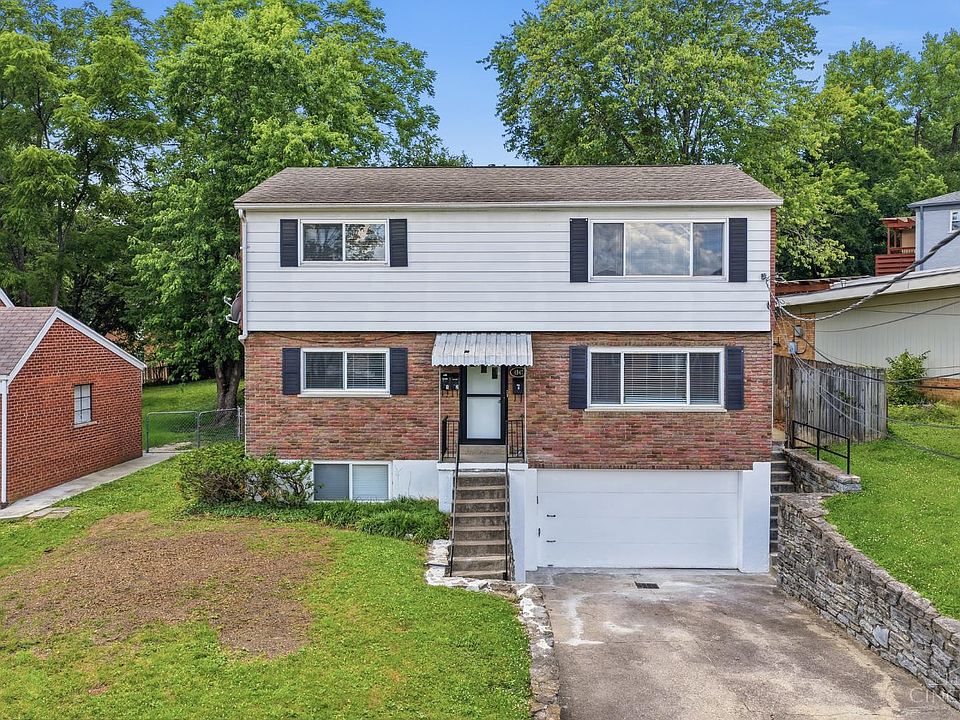 1st image of 4947 Charlemar Dr