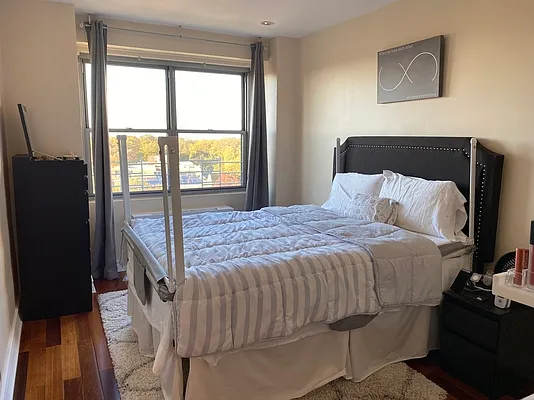 Sold by Metropolitan Property Group | media 23