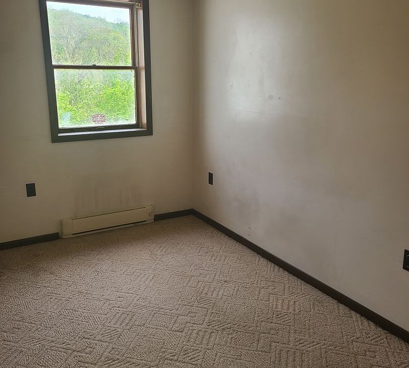 2533 Moyer Rd 4, Connellsville, PA 15425 Zillow