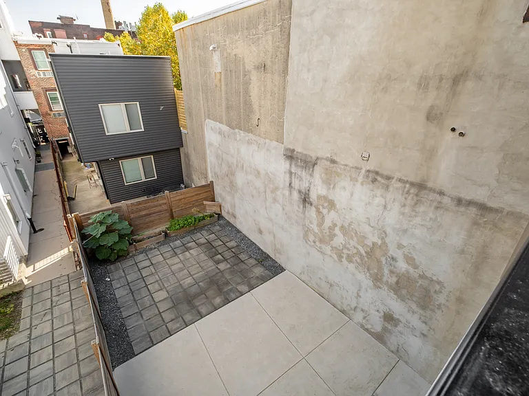 1329 N Randolph St #4 — Photo 16