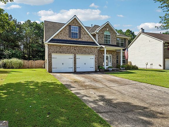 3rd image of 4830 Hopewell Manor Dr