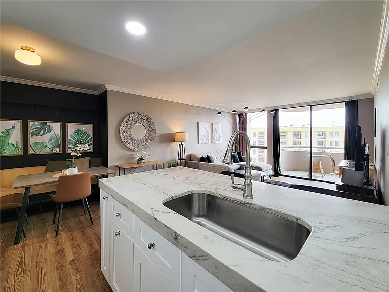 3525 Sage Rd #908 — Photo 9