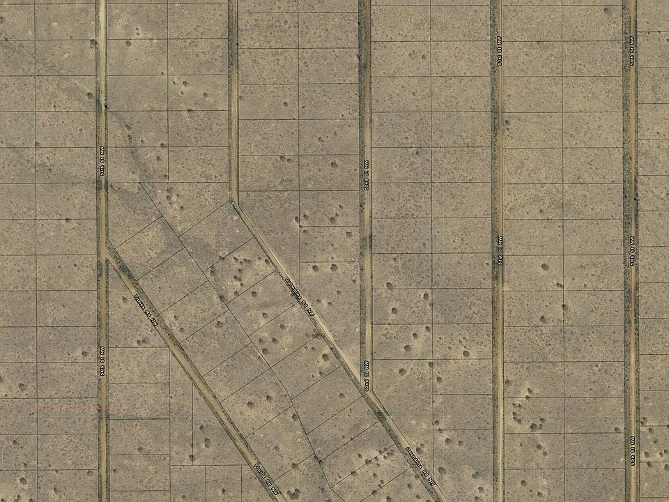 1st image of 52nd St NE