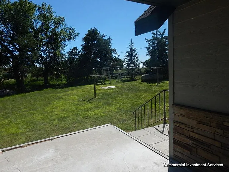 5724 S Beveridge Rd — Photo 12