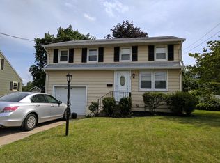 33 Magnolia Ln, Trenton, NJ 08610