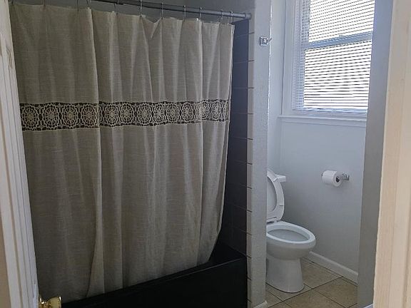 5th image of 1911 4th St #1