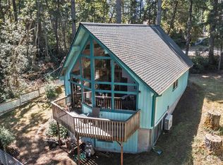 12019 Cascade Pl, Anderson Island, WA 98303