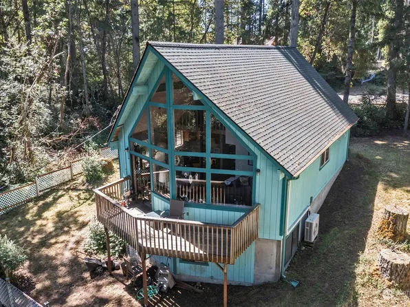 12019 Cascade Place, Anderson Island, WA 98303