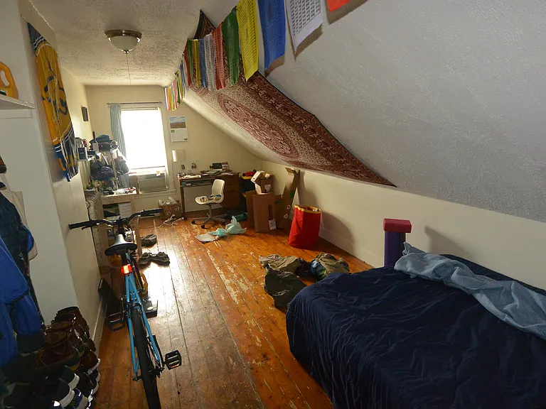 34 Linden St — Photo 6