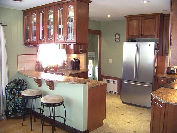 GOURMET KITCHEN