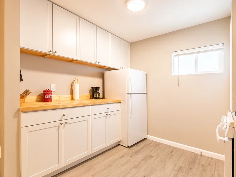 251 S Tehama St #14 — Photo 30