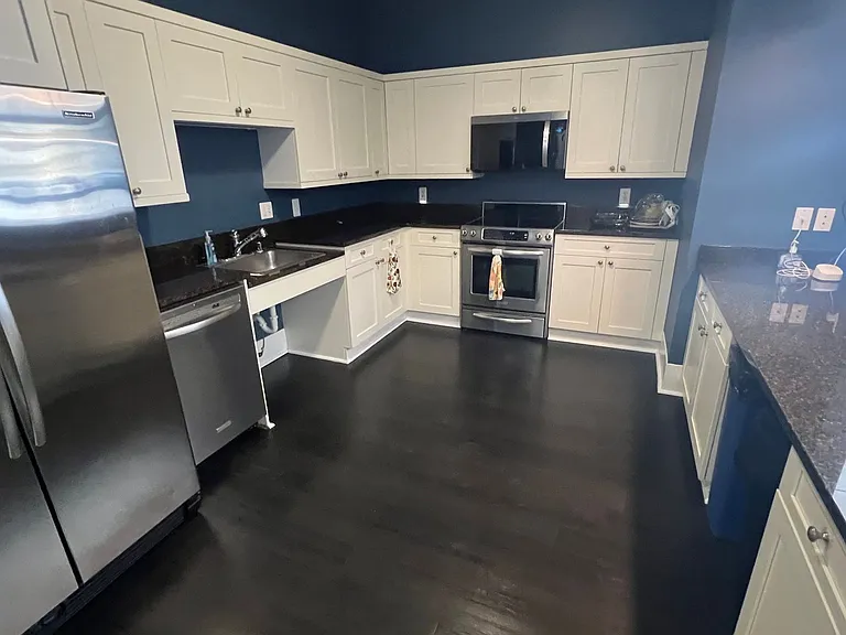 1660 N Prospect Ave #511 — Photo 42