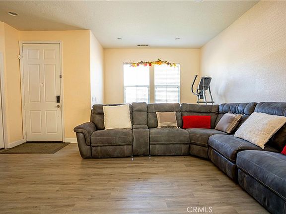 4th image of 37612 Limelight Way