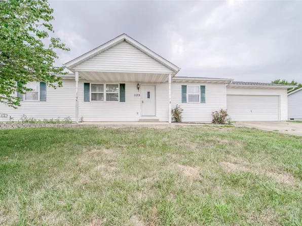 1129 Amanda St, Saint James, MO 65559